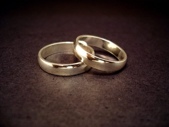 5 Ways To Manage Debt And Divorce in Wisconsin 5 Ways To Manage Debt And Divorce in Wisconsin